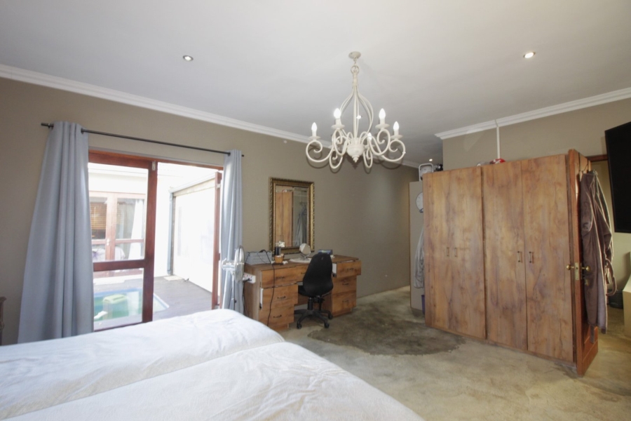 4 Bedroom Property for Sale in Fountains Estate Eastern Cape